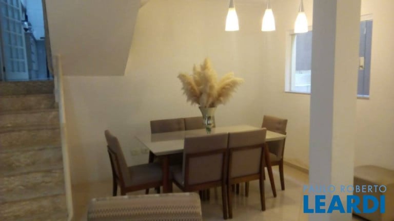 Foto do imóvel Casa de Condomínio com 3 Quartos à Venda, 262 m² em Vila Bastos - Santo André