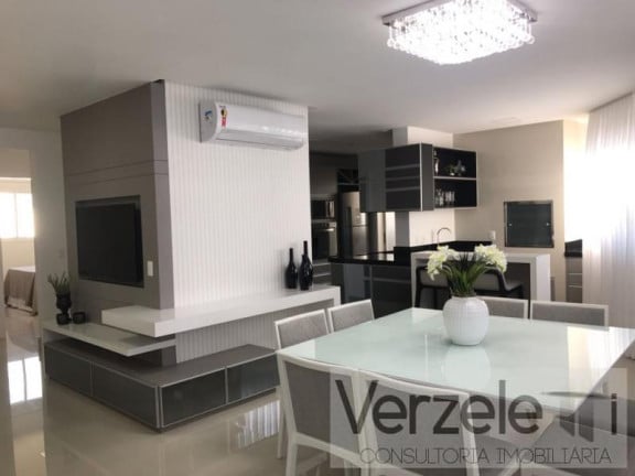 Foto do imóvel Apartamento com 4 Quartos à Venda, 150 m² em Centro - Balneário Camboriú