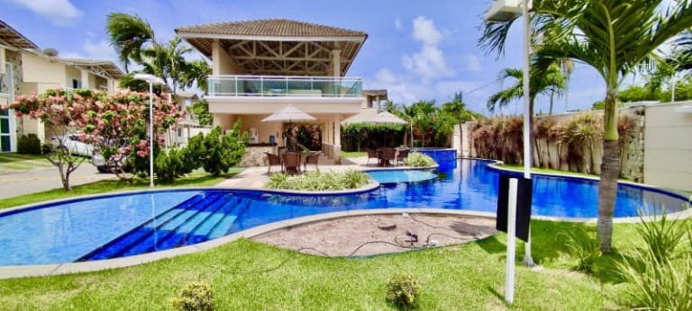 Foto do imóvel Casa de Condomínio com 4 Quartos à Venda, 180 m² em Lagoa Redonda - Fortaleza