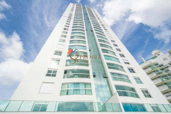 Foto do imóvel Cobertura com 3 Quartos à Venda, 329 m² em Fazenda - Itajaí Foto do imóvel Cobertura com 3 Quartos à Venda, 329 m² em Fazenda - Itajaí