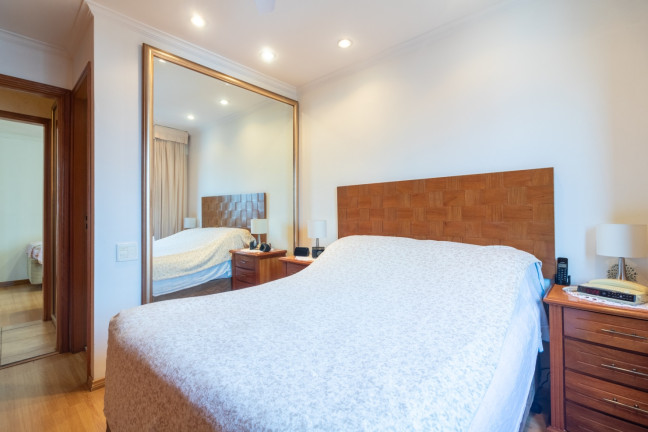 Foto do imóvel Apartamento com 3 Quartos à Venda, 98 m² em Moema - São Paulo