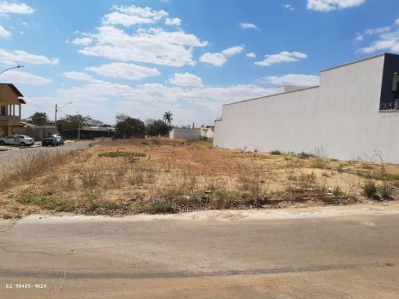 Foto do imóvel Terreno à Venda, 525 m² em Setor Faiçalville - Goiânia