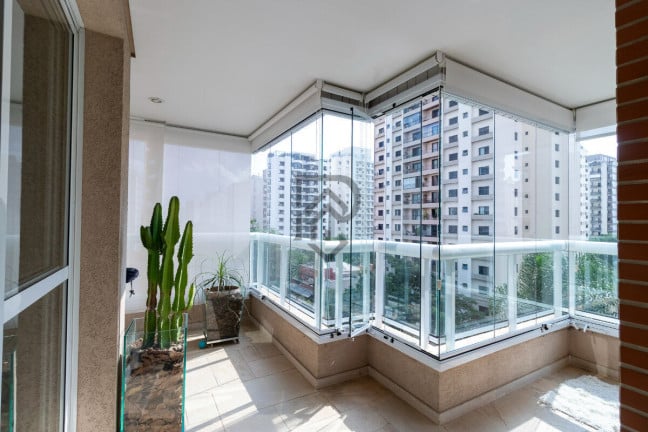 Foto do imóvel Apartamento com 3 Quartos à Venda, 195 m² em Moema - São Paulo