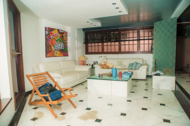 Imagem Casa com 4 Quartos à Venda, 435 m² em Itaipu - Niterói