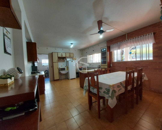 Imagem Casa com 3 Quartos à Venda, 412 m² em Bucarein - Joinville