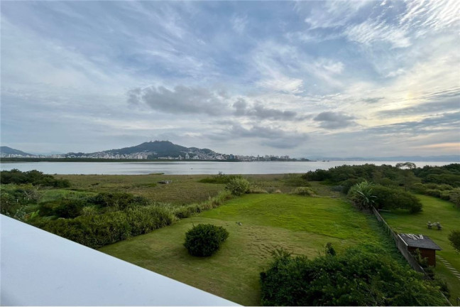 Foto do imóvel Imóvel com 2 Quartos à Venda,  em João Paulo - Florianópolis