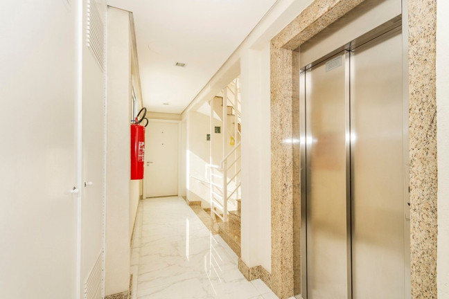 Imagem Apartamento com 1 Quarto à Venda, 54 m² em Passo Da Areia - Porto Alegre