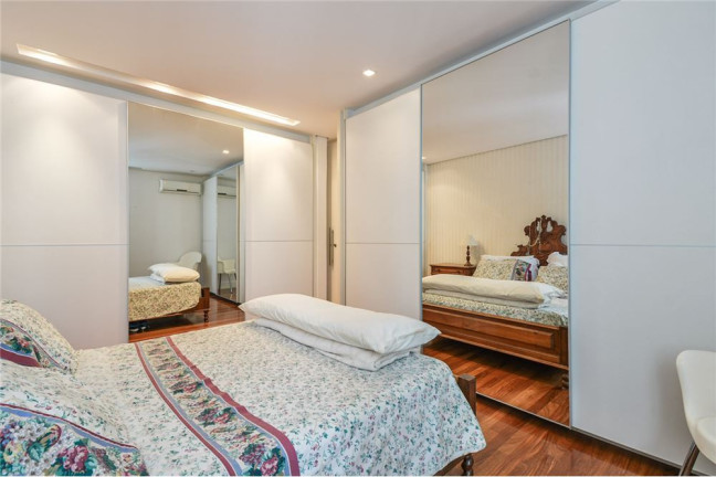 Imagem Apartamento com 2 Quartos à Venda, 129 m² em Itaim Bibi - São Paulo
