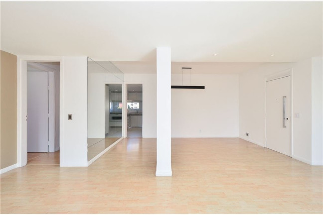 Imagem Apartamento com 2 Quartos à Venda, 112 m² em Real Parque - São Paulo