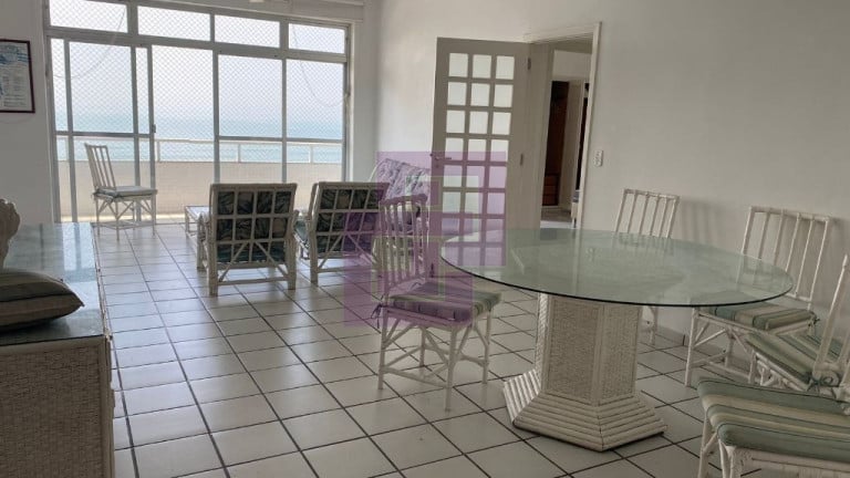 Foto do imóvel Apartamento com 4 Quartos à Venda, 240 m² em Pitangueiras - Guarujá