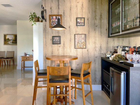 Foto do imóvel Apartamento com 3 Quartos à Venda, 170 m² em Centro - Florianópolis
