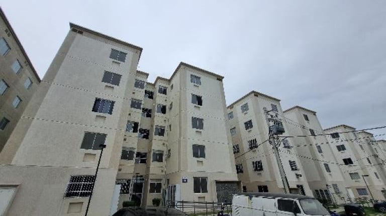 Foto do imóvel Imóvel com 2 Quartos à Venda, 40 m² em Santa Cruz - Rio De Janeiro Foto do imóvel Imóvel com 2 Quartos à Venda, 40 m² em Santa Cruz - Rio De Janeiro