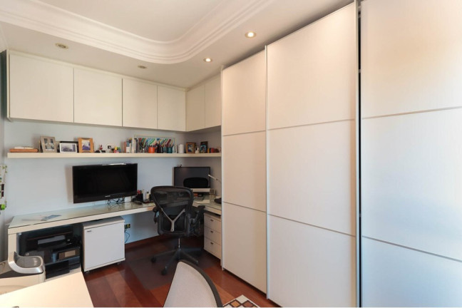 Foto do imóvel Apartamento com 3 Quartos à Venda, 168 m² em Aclimação - São Paulo