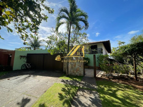 Casa com 5 Quartos à Venda, 322 m² em Jaguaribe - Salvador
