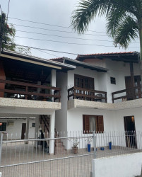 Casa com 8 Quartos à Venda, 280 m² em Nações - Balneário Camboriú