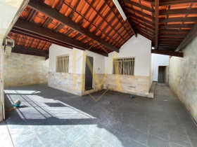 Casa com 3 Quartos à Venda,  em Caladinho De Baixo - Coronel Fabriciano