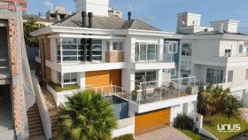 Casa de Condomínio com 4 Quartos à Venda, 426 m² em Estreito - Florianópolis