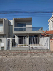 Sobrado com 3 Quartos à Venda, 149 m² em Balneário Perequê - Porto Belo