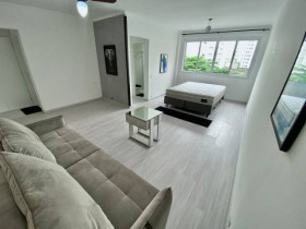 Apartamento com 1 Quarto à Venda,  em Pitangueiras - Guarujá