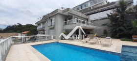 Casa com 4 Quartos à Venda, 516 m² em Marapé - Santos