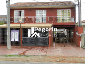 Sobrado com 5 Quartos à Venda, 298 m² em Bairro Alto - Curitiba