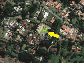 Terreno à Venda ou Locação, 1.390 m² em Jardim Carmel - Cotia