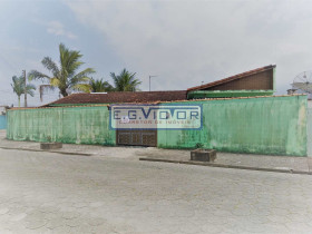 Casa com 3 Quartos à Venda, 113 m² em Itaóca - Mongaguá