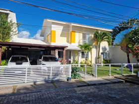 Casa com 4 Quartos à Venda, 300 m² em Buraquinho - Lauro De Freitas