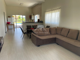 Casa de Condomínio com 3 Quartos à Venda, 173 m² em Condomínio Village Da Serra - Araçoiaba Da Serra