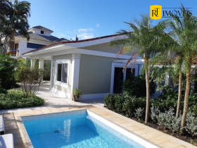 Casa com 5 Quartos para Alugar, 180 m² em Praia Do Siqueira - Cabo Frio