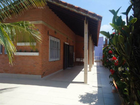 Casa com 3 Quartos à Venda, 140 m² em Jequitiba - Itanhaem