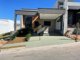 Casa com 3 Quartos à Venda, 126 m² em Horto Florestal - Sorocaba