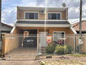 Sobrado com 3 Quartos à Venda, 187 m² em Ipê - São José Dos Pinhais