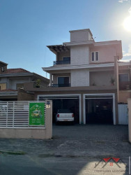 Sobrado com 3 Quartos à Venda, 353 m² em Costa E Silva - Joinville