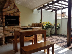 Casa com 3 Quartos à Venda, 140 m² em Caxambu - Jundiaí
