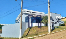 Casa com 4 Quartos à Venda, 400 m² em Condomínio Vista Verde - Piranguinho