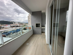 Apartamento com 2 Quartos à Venda, 79 m² em Kobrasol - São José