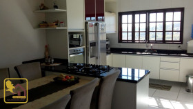 Casa com 3 Quartos à Venda, 122 m² em Serpa - Caieiras