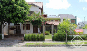 Casa com 3 Quartos à Venda, 280 m² em Jardins Do Prado - Porto Alegre