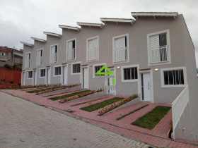 Casa de Condomínio com 2 Quartos à Venda, 61 m² em Jardim Sandra - Cotia