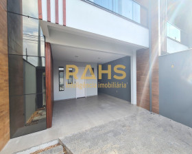 Casa com 3 Quartos à Venda, 195 m² em Floresta - Joinville