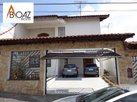 Sobrado com 3 Quartos à Venda, 339 m² em Jardim Santa Mena - Guarulhos