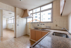 Apartamento com 3 Quartos à Venda, 236 m² em Santa Cecília - São Paulo