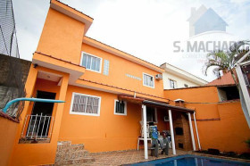 Casa à Venda, 224 m² em Parque Novo Oratório - Santo André