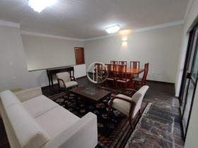 Casa com 3 Quartos à Venda, 151 m² em Embaré - Santos