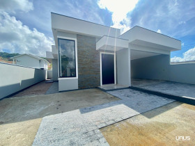 Casa com 3 Quartos à Venda, 386 m² em São Sebastião - Palhoça