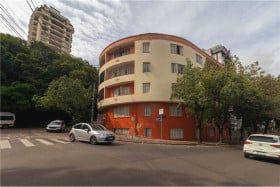 Apartamento com 3 Quartos à Venda, 76 m² em Moinhos De Vento - Porto Alegre