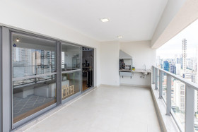 Apartamento com 3 Quartos à Venda, 125 m² em Jardim Das Acácias - São Paulo