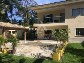 Casa com 5 Quartos à Venda, 320 m² em Jacarepaguá