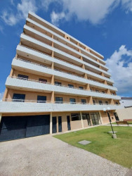 Apartamento com 2 Quartos à Venda, 70 m² em Praia Do Futuro - Fortaleza